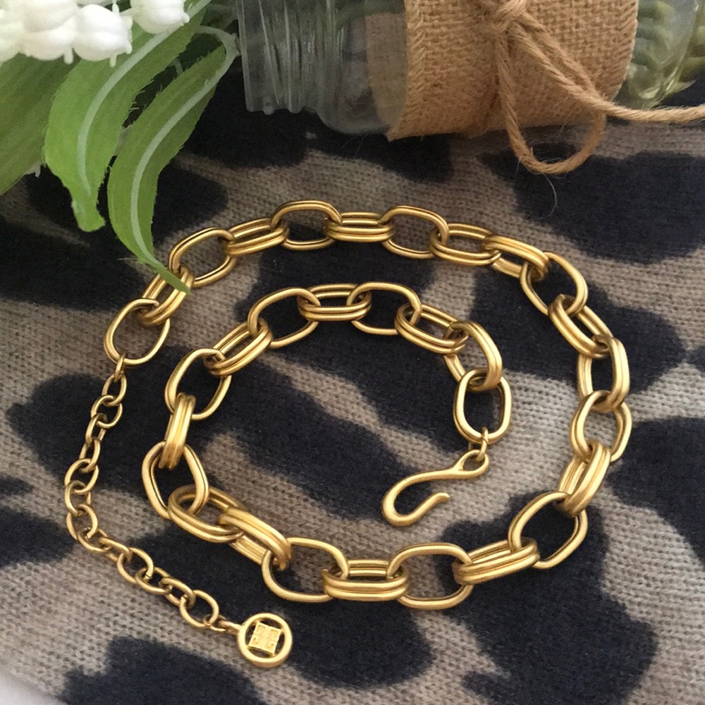 Vintage Chain Link Matte Gold Tone Necklace